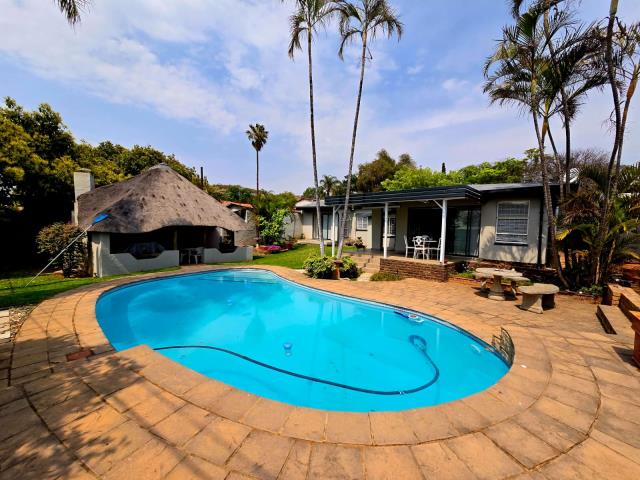 3 Bedroom House for sale in Sinoville