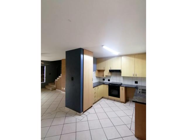 2 Bedroom Duplex for sale in Annlin