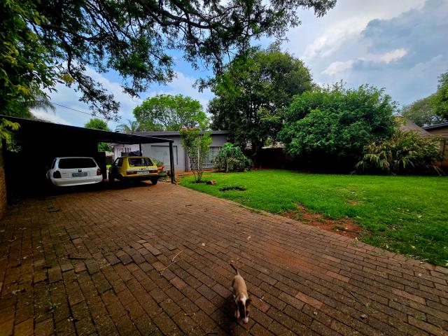 3 Bedroom House for sale in Sinoville