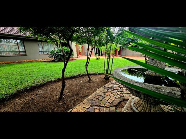 3 Bedroom House for sale in Sinoville
