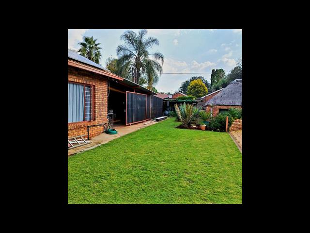 3 Bedroom House for sale in Doornpoort
