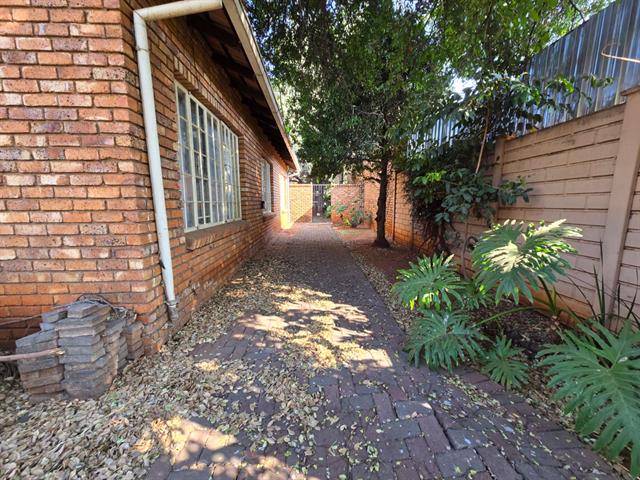 4 Bedroom House for sale in Doornpoort