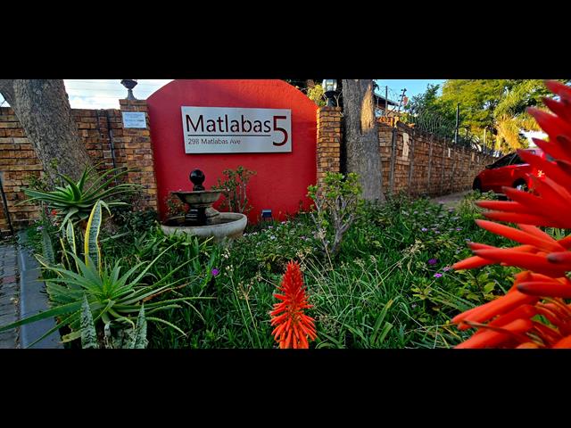 2 Bedroom Duplex for sale in Annlin