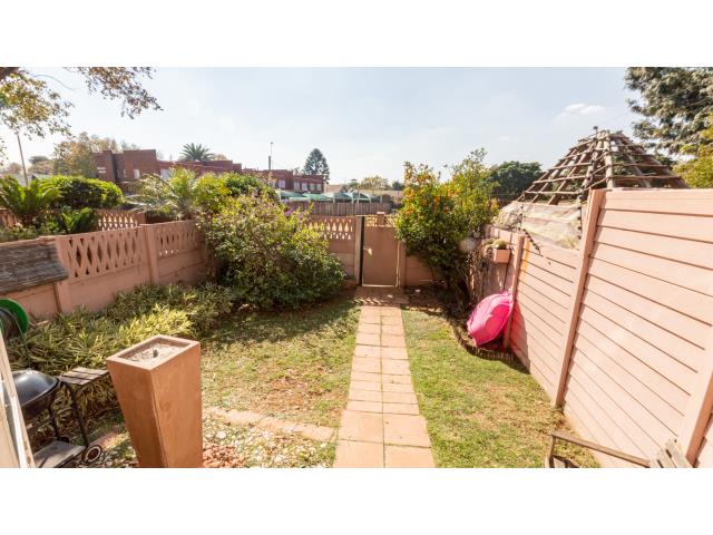 2 Bedroom Duplex for sale in Brackenhurst