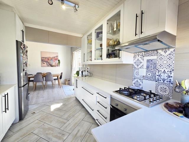 3 Bedroom House for sale in Brackenhurst