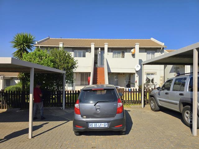 2 Bedroom Townhouse for sale in Meyersdal