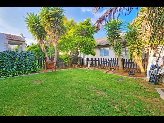 2 Bedroom Simplex for sale in Meyersdal