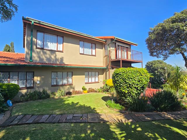 3 Bedroom House for sale in Verwoerdpark