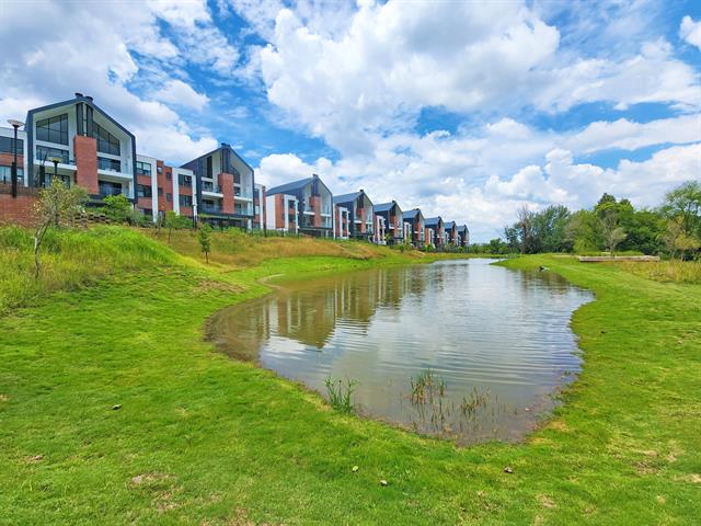 3 Bedroom Townhouse for sale in Sandringham