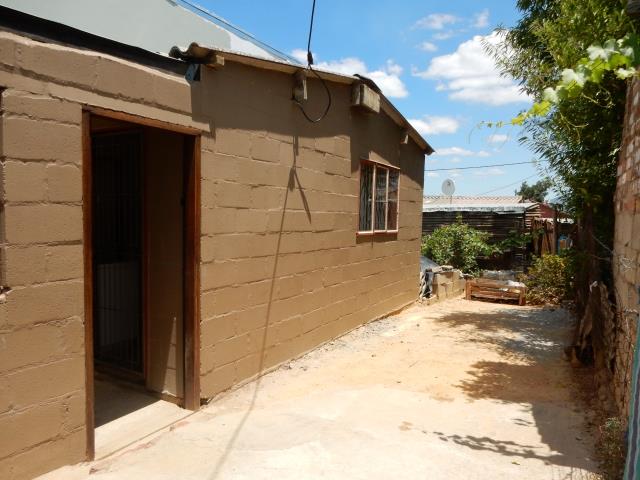 1 Bedroom House for sale in Dalvale