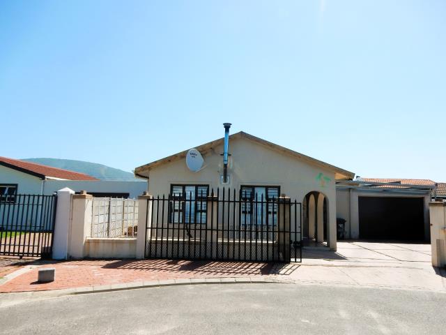 4 Bedroom House for sale in New Orleans