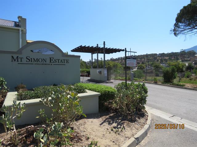 2 Bedroom Apartment for sale in Stellenbosch Central