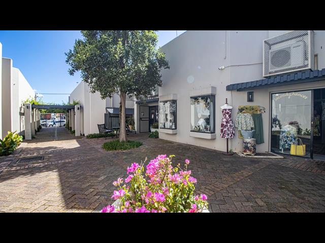 55.2m² Commercial space to let in Wellington Central
