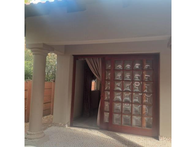 0.5 Bedroom House to let in Fauna Park