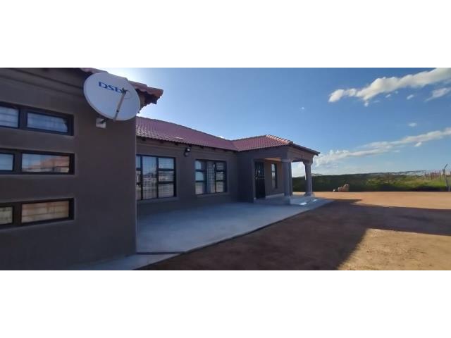 4 Bedroom House for sale in Mankweng