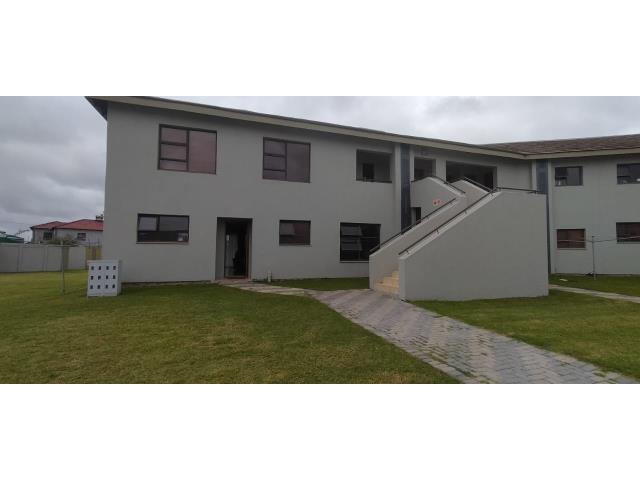 2 Bedroom Townhouse for sale in Penina Park