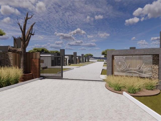 2 Bedroom Townhouse for sale in Hoedspruit