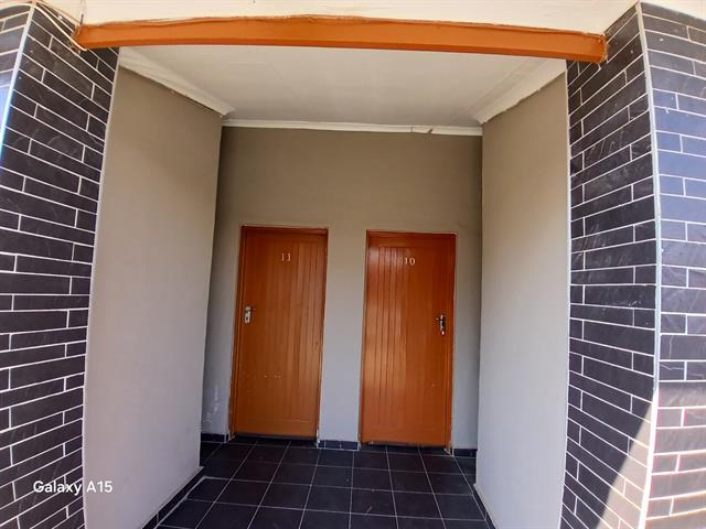 0.5 Bedroom Flat to let in Polokwane Central
