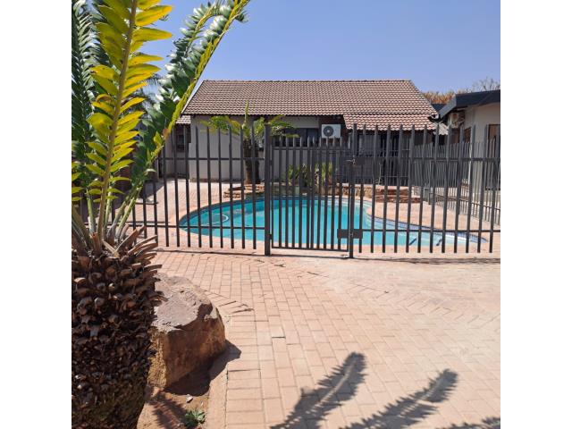 3 Bedroom House to let in Sterpark