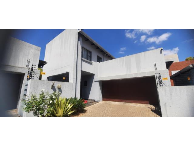 3 Bedroom Townhouse for sale in Polokwane Central