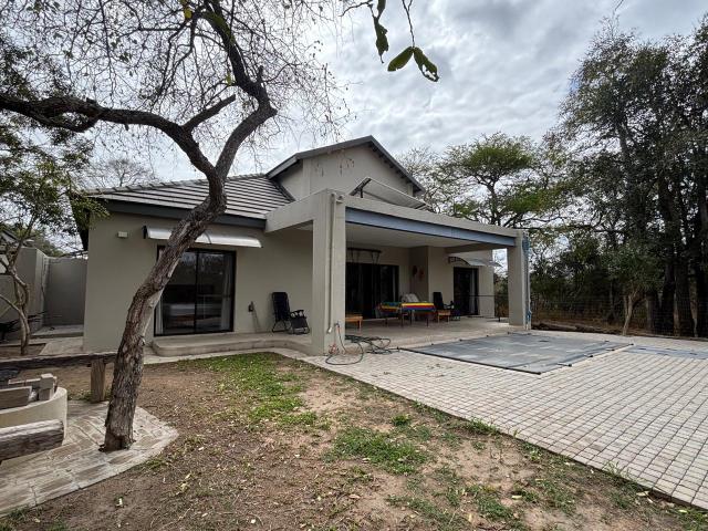 3 Bedroom House to let in Moditlo Wildlife Estate