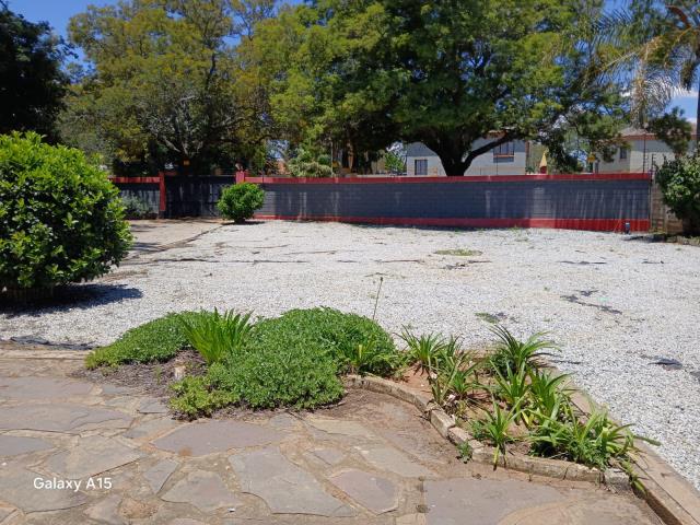 0.5 Bedroom Flat to let in Fauna Park