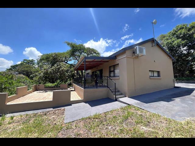 2 Bedroom House for sale in Kampersrus