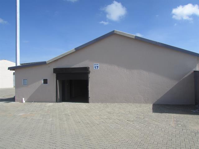240m² Industrial space to let in Ladine