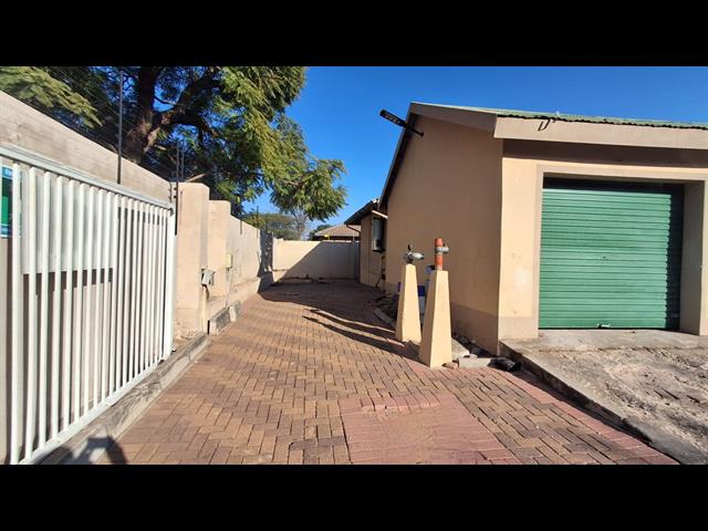 3 Bedroom Townhouse for sale in Polokwane Central