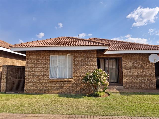 3 Bedroom Townhouse to let in Bendor