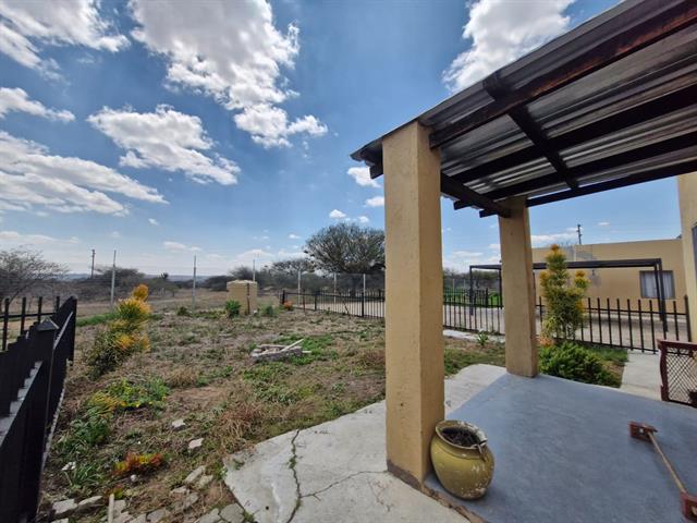 2 Bedroom Townhouse to let in Rietfontein AH