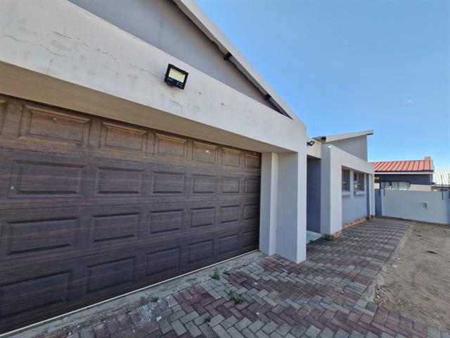 3 Bedroom House to let in Bendor