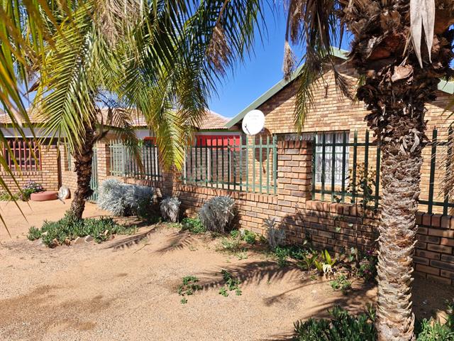 3 Bedroom House to let in Flora Park
