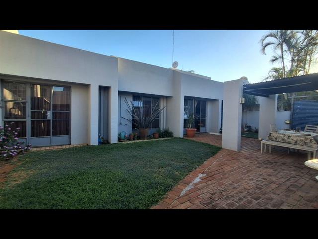 3 Bedroom Townhouse for sale in Welgelegen