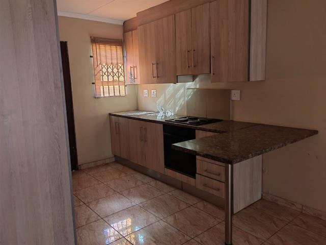 2 Bedroom Simplex for sale in Bendor
