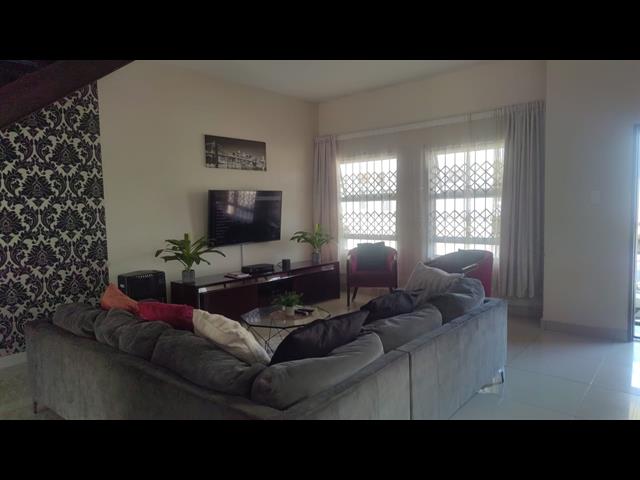 3 Bedroom House for sale in Cashan