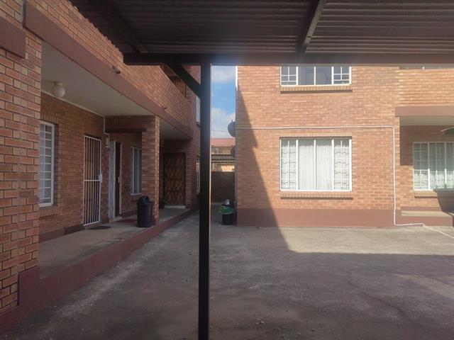 1 Bedroom Apartment for sale in Rustenburg Central