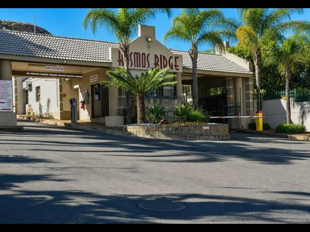 Land for sale in Kosmos Ridge