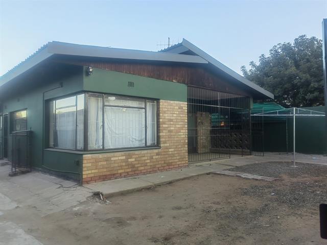 3 Bedroom House to let in Oos Einde