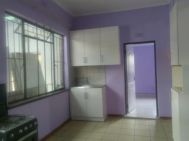 1 Bedroom Garden Cottage to let in Oos Einde