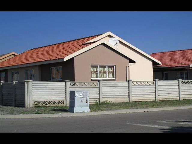 4 Bedroom House for sale in Freedom Park