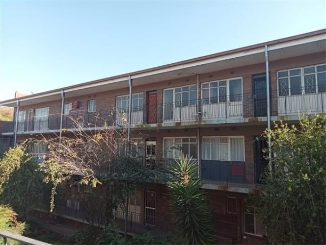 2 Bedroom Apartment for sale in Vanderbijlpark CW 2