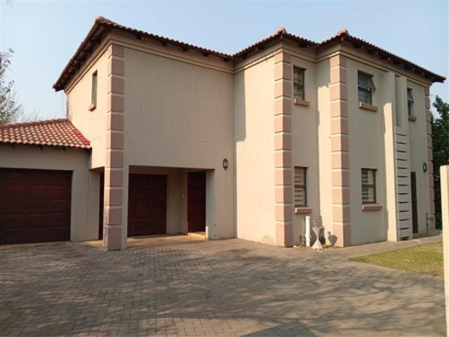 3 Bedroom House for sale in Vanderbijlpark SE 8