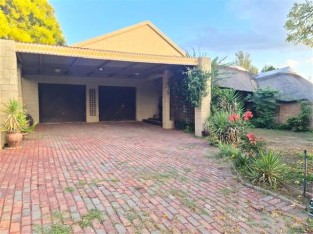 3 Bedroom House for sale in Sasolburg Central