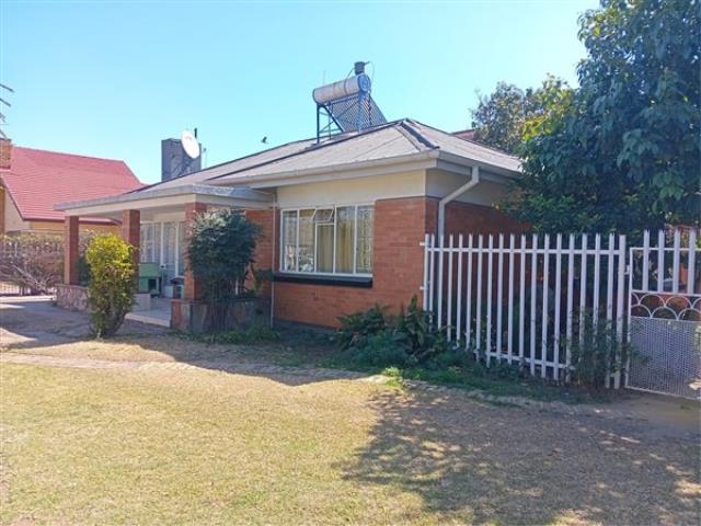 3 Bedroom House for sale in Vanderbijlpark CE 2