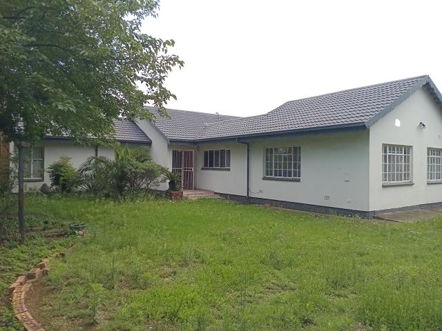 5 Bedroom House for sale in Vanderbijlpark SE 6