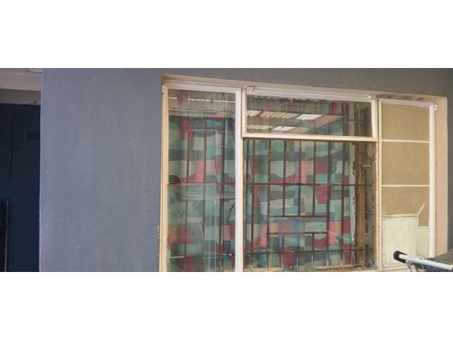 Bachelor apartment to let in Deaconville