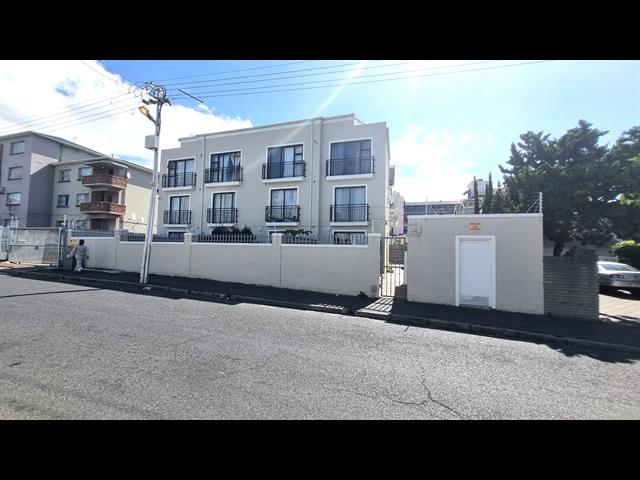 1 Bedroom Apartment to let in Wynberg