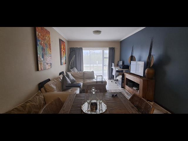 2 Bedroom Apartment to let in Admirals Park