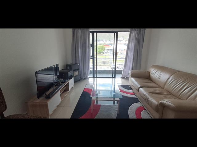 2 Bedroom Apartment to let in Admirals Park